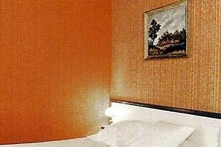 Avenir Hotel