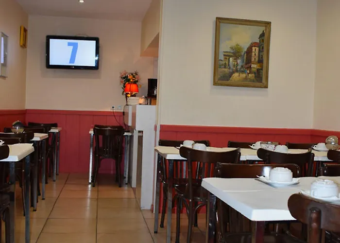 アヴェニール ホテル