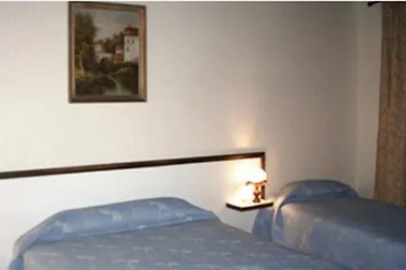 Avenir Otel 2*