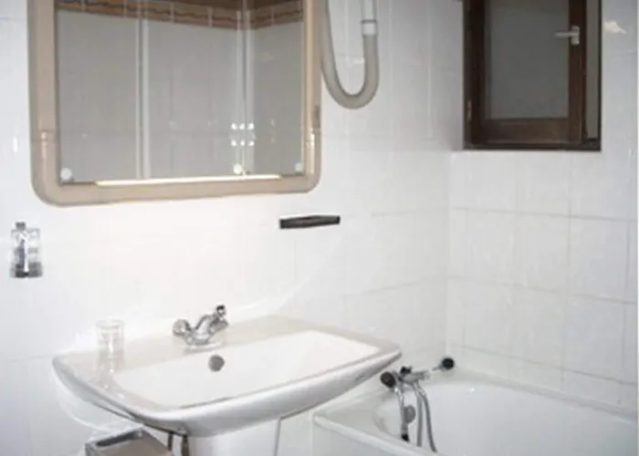Avenir Hotel